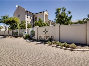 2 Bed Apartment in Buh Rein Estate