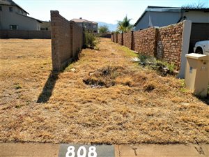 1105 m² Land available in Melodie
