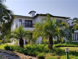 2 Bed Apartment in Keurbooms River