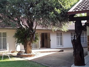 5 Bed House in Onverwacht