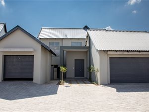 5 Bedroom House in Waterkloof Heights