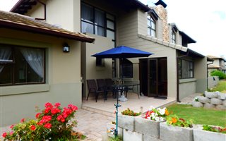 3 Bedroom Townhouse in Hartenbos Landgoed