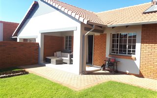 3 Bedroom House in Monavoni