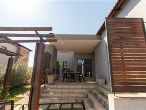 3 Bed House in Copperleaf