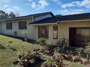 3 Bed Townhouse in Uvongo
