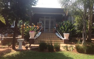 3 Bedroom House in Krugersdorp North