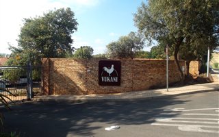 2 Bedroom Apartment in North Riding AH