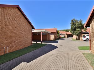 2 Bed Townhouse in Magalieskruin