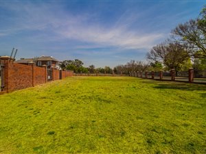 695 m² Land available in Benoni Country Club