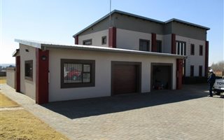 5 Bedroom House in Raslouw