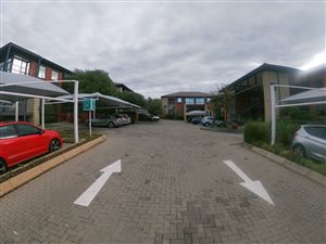 264 m² Office Space in Senderwood