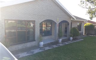 3 Bedroom House in Strelitzia Park