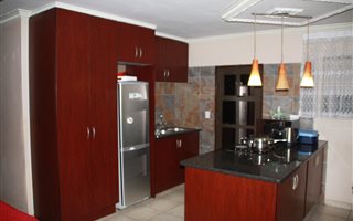 3 Bedroom House in Mountain View