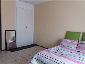 Bachelor apartment in Lotus Gardens