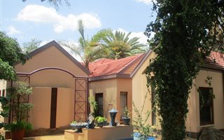 6 Bedroom House in Wilkoppies