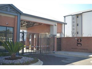 1 Bed Apartment in Carlswald Estate