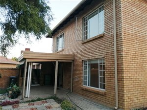 3 Bed Townhouse in Sinoville