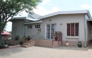 4 Bedroom House in Machadodorp
