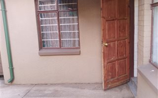 1.5 Bedroom Garden Cottage in Sallies Village