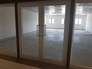 123 m² Office Space in Pineslopes