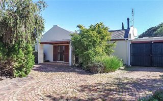 3 Bedroom House in Somerset Park