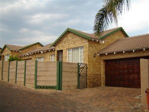 2 Bed Townhouse in Radiokop