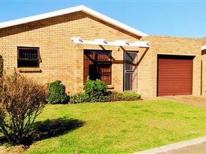 3 Bed House in St Dumas