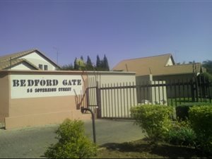 2 Bed Duplex in Bedford Gardens