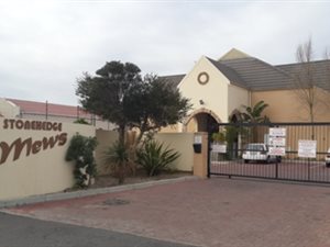2 Bedroom Apartment in Gordons Bay Central
