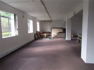 160 m² Commercial space in Hilton