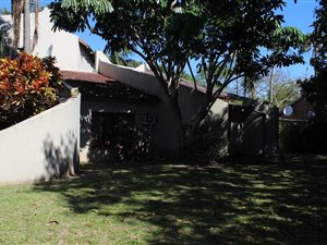 5 Bed House in Meerensee