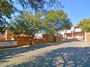 3 Bed Apartment in Princess AH