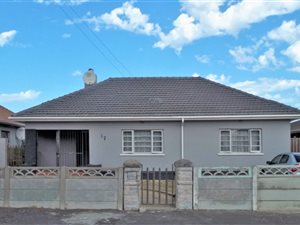 3 Bed House in Goodwood