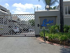 2 Bed Apartment in Halfway House