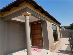 3 Bed House in Bergsig