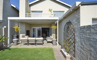 3 Bedroom House in Linden