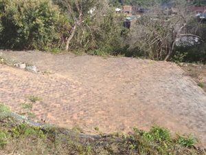 1050 m² Land available in Knysna Heights