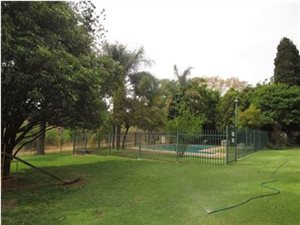 3 Bed Duplex in Meyerspark