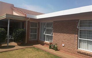 2 Bedroom House in Rangeview