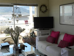 3 Bed House in Pringle Bay
