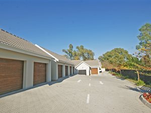 2 Bed Simplex in Bryanston East