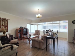 1 Bed Apartment in Mouille Point