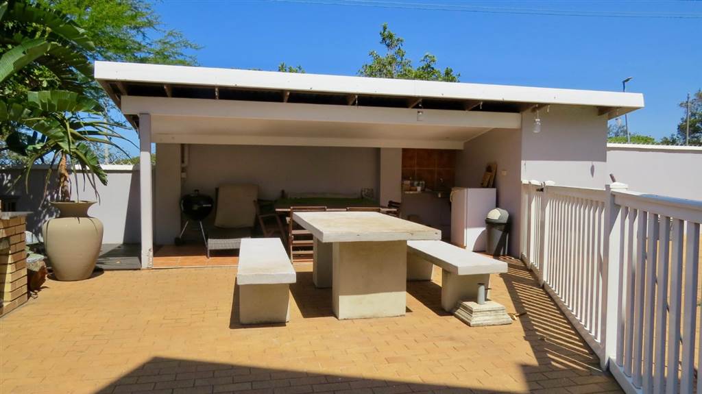 4 Bed House For Sale In Durban North T2537065 Private Property