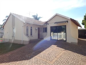 3 Bed House in Dan Pienaarville
