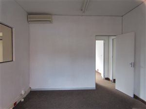 57 m² Commercial space in Hilton