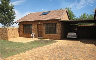 2 Bedroom Apartment in Kibler Park