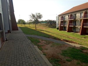 1 Bedroom Apartment in Ruimsig