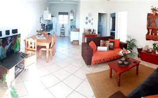 2 Bedroom Garden Cottage in Lanseria and surrounds