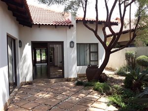 4 Bedroom House in Pecanwood