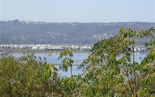 829 m² Land available in Kanonkop